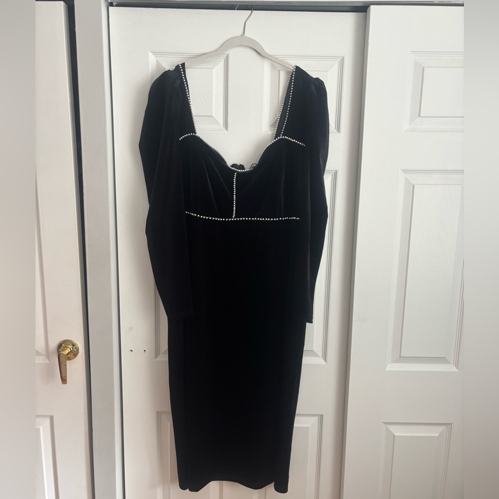 Eloquii Black Velvet Pearl Detail Dress
